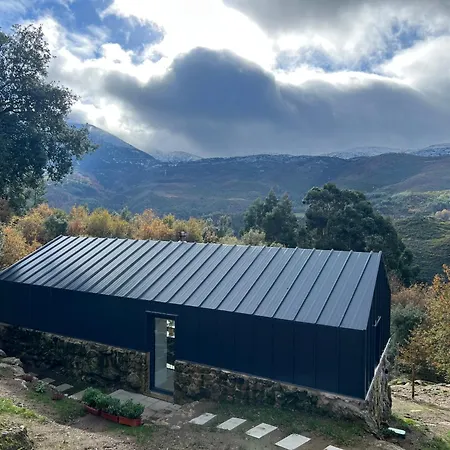 Refugio Do Saltadouro - Entre O Geres E A Cabreira * Ruivãis